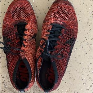 Red & black nike fly knit
